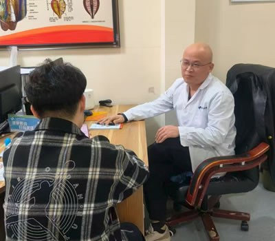 白银市|男科医师高朋磊：守护男性健康，专业男科诊疗